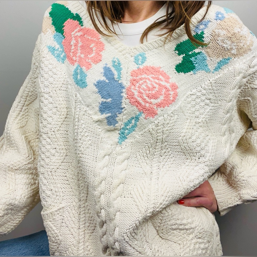Vintage Harold’s Cream Cable-Knit Floral Embroidered Sweater